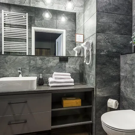 Kairos - Manhattan Premium-klimatyzacja-silownia-sala Kinowa *