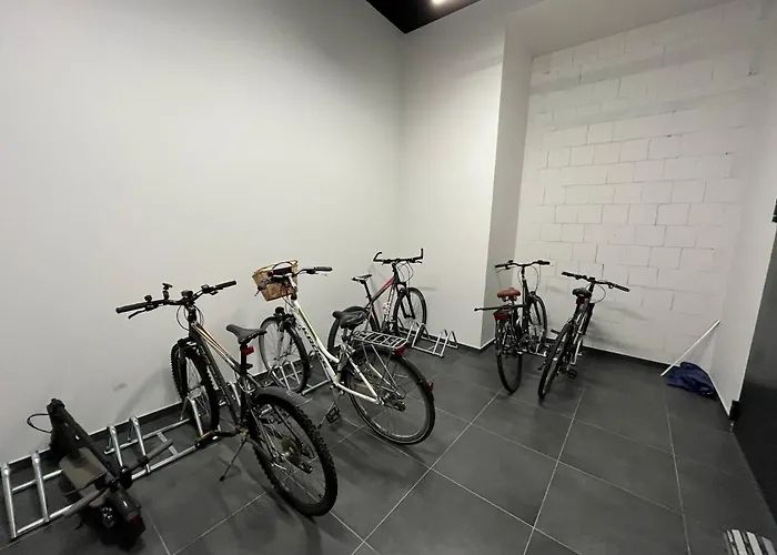 Kairos - Manhattan Premium-klimatyzacja-silownia-sala Kinowa Katowice