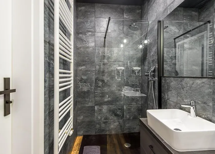 Kairos - Manhattan Premium-klimatyzacja-silownia-sala Kinowa Katowice