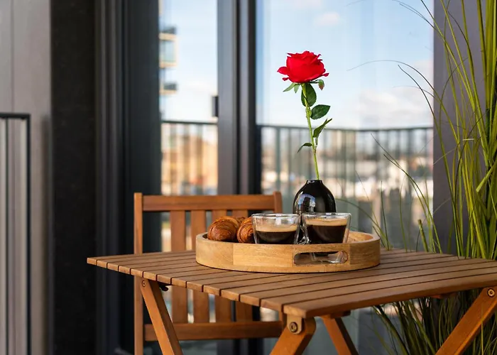 Kairos - Manhattan Premium-klimatyzacja-silownia-sala Kinowa Apartment Katowice